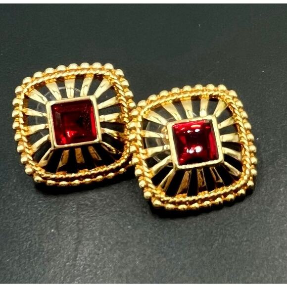 Swarovski Swan Square Red Crystal Gold Tone Rope Design Pierced Earrings - Picture 1 of 9